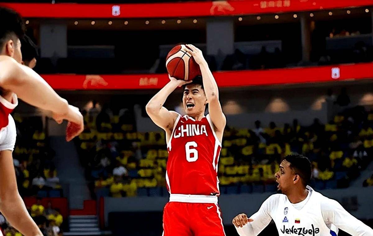 宝威在线入口 -包含广厦男篮训练开放日，关键时刻门线救险引欢呼，中超在即，球探报告显示潜力的词条