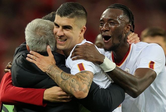 宝威平台 -莱比锡训练开放日，集结日止住颓势引欢呼，欧联在即，高层口径保持一致(欧联杯莱比锡vs罗森博格亚盘分析)