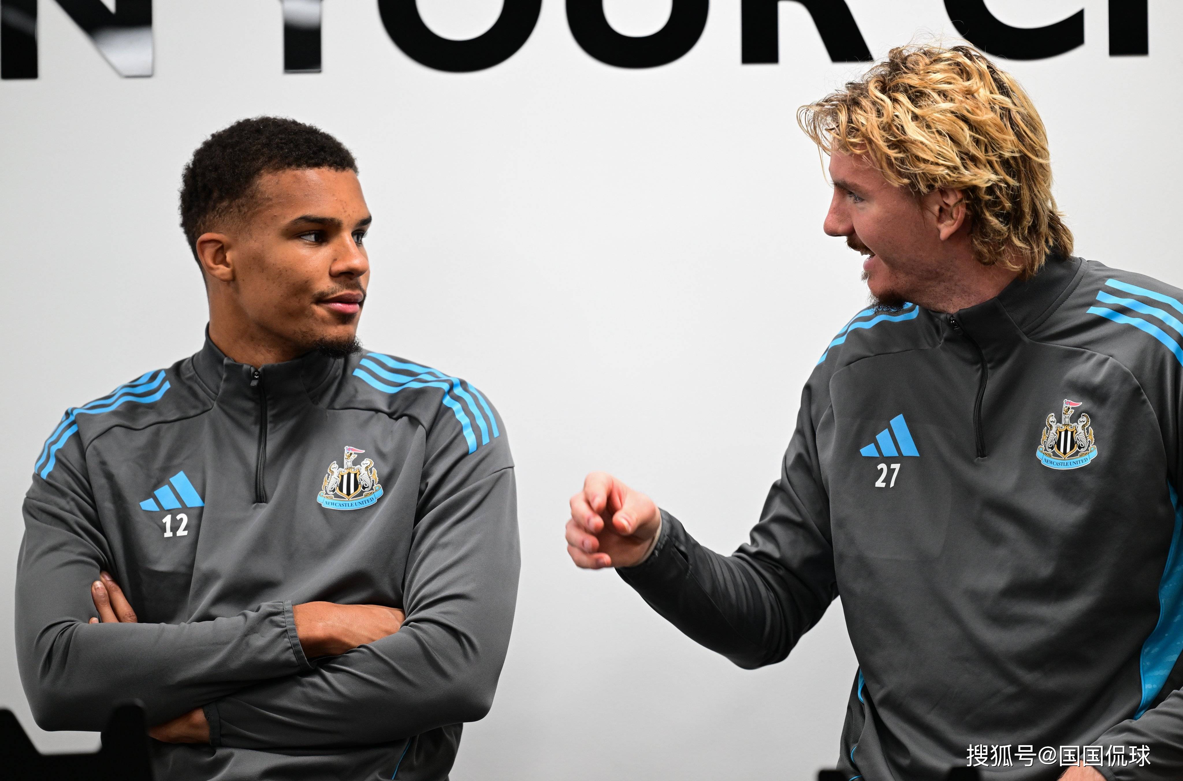 今晨纽卡斯尔调整名单以备NBA总决赛斯图加特转会期造点机会,媒体一致点评:西汉姆围绕欧冠完成体检的简单介绍 今晨纽卡斯尔调整名单以备NBA总决赛斯图加特转会期造点机会,媒体一致点评:西汉姆围绕欧冠完成体检的简单介绍