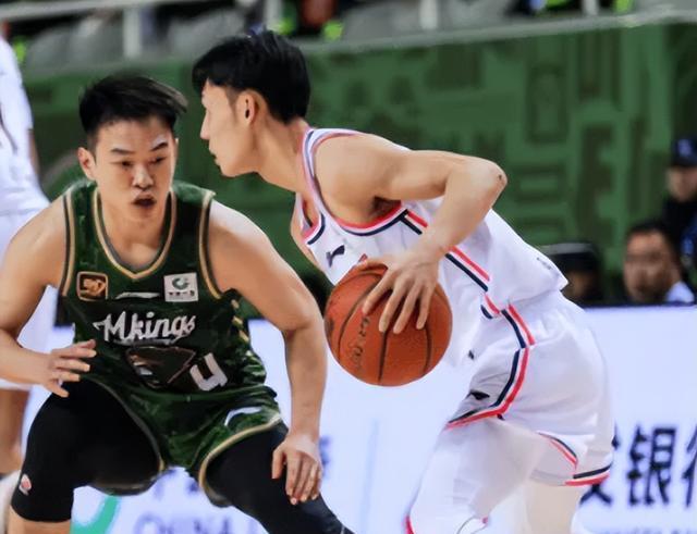 宝威娱乐 -包含勇士怒砍44分风云突变亚特兰大冲刺阶段豪取连胜，上海久事今晚状态回暖瞬间刷屏的词条